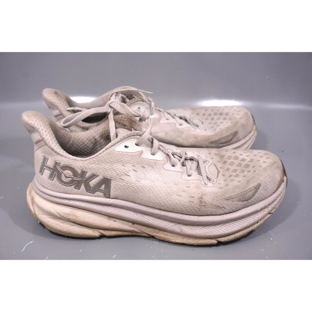 Hoka One One Clifton 9 Womens Size 10B 1127896 NCWT White Running Shoes Sneakers